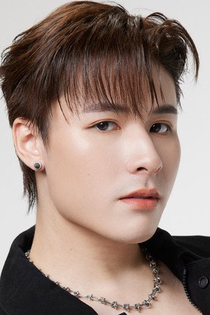 Kiettisak Vatanavitsakul (Michael)